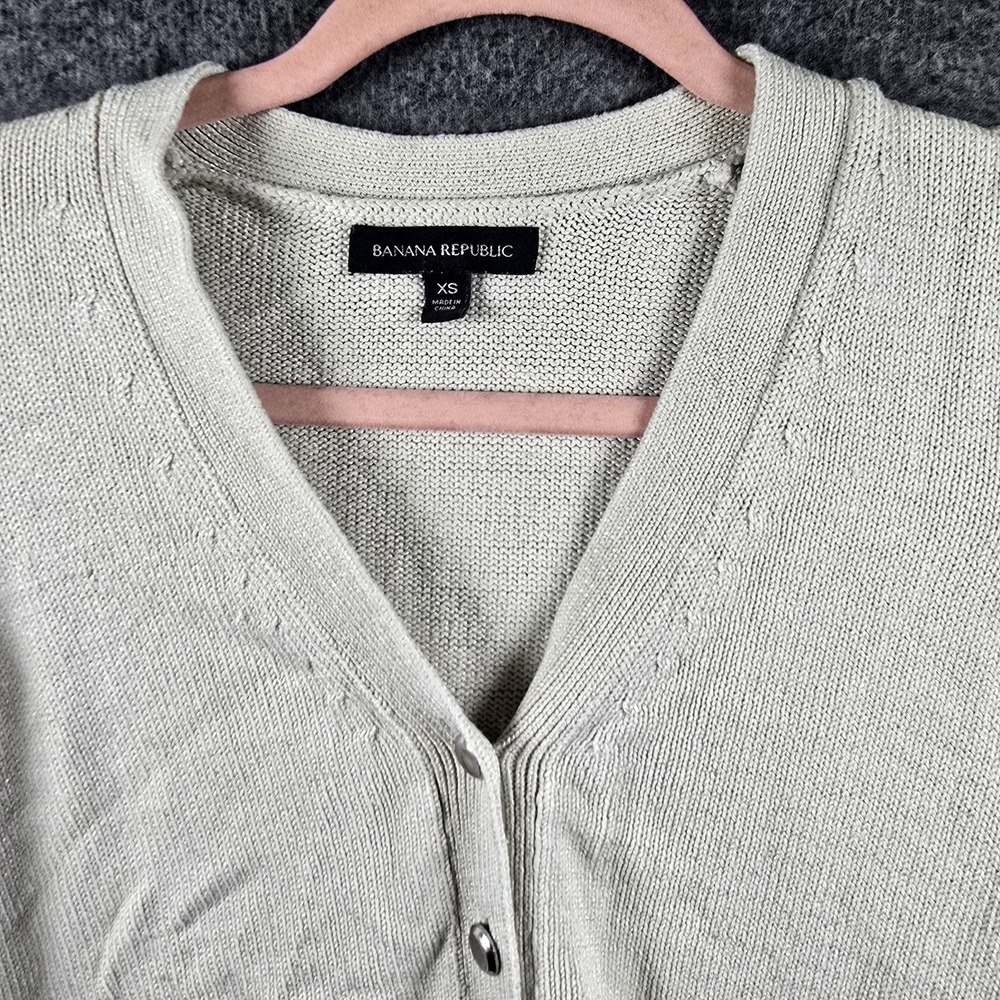 Banana Republic Women XS Cream Cardigan Silver‎ Metal Button Down Mid Sleeve - Picture 2 of 10